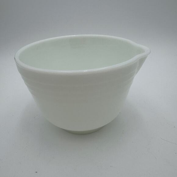 Vintage Mixing Bowl with Lip 6.25" Milk Glass Hamilton Beach - Picture 1 of 7